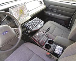 Fordcrownvictoriastoutmount 10043567 Fordcrownvictoriastoutmount 10043567