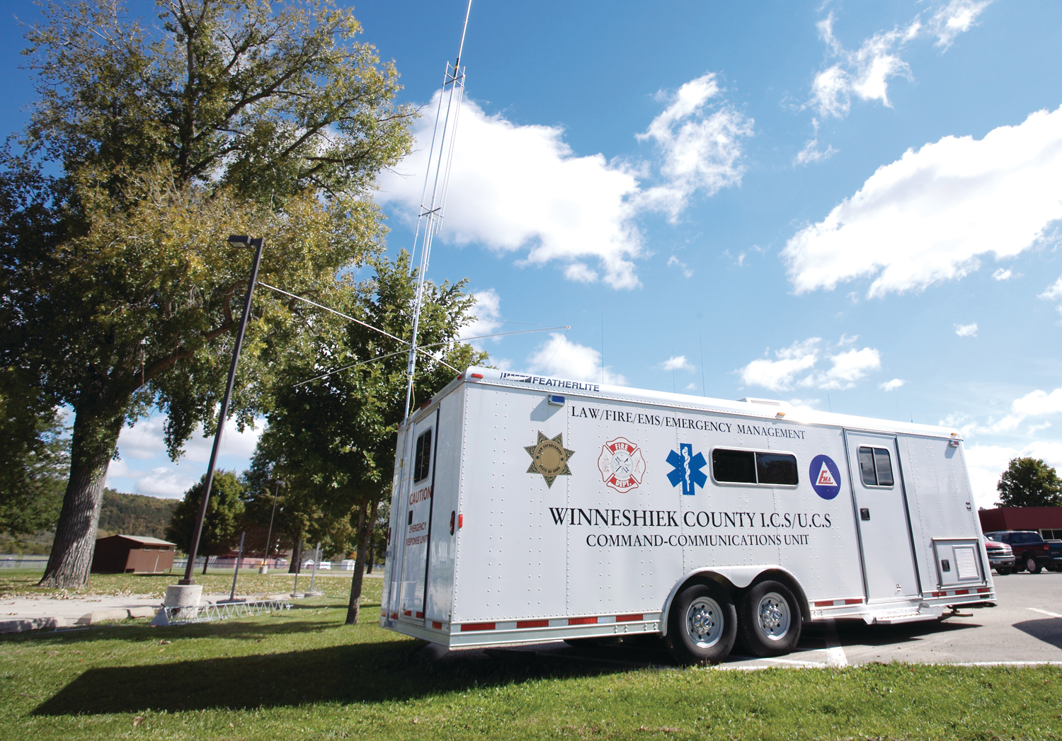 Mobilecommandandcommunicationcenters 10042979