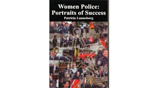 Womenpoliceportraitsofsuccess 10044076