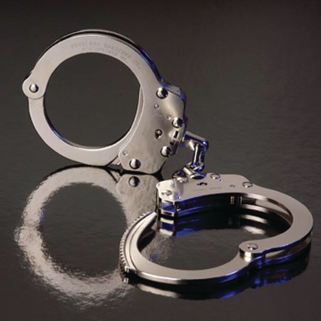 Modelp010chainlinkhandcuff 10048498