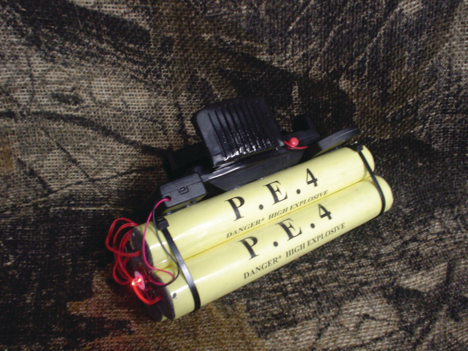 Cellphonebombsimulator 10052373