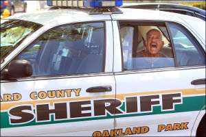 Womantacklesfloridabankrobbery 10252455