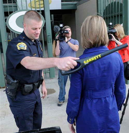 Nflstadiumsecurity 10373492