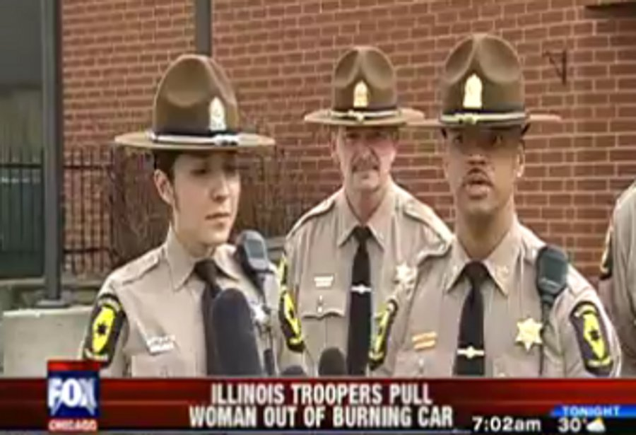 Illinois State Troopers Save Woman From Burning Vehicle | Officer