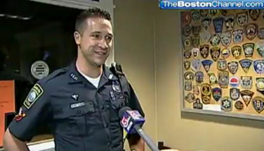 Massofficerdoused 10682161