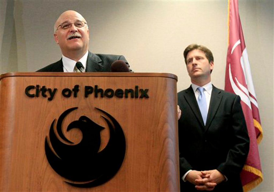 Phoenixpolicechief 10683102