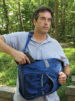 Slipping the pack under the off shoulder places the CCW pull tab at your fingertips and provides easy access to the gun. Slipping the pack under the off shoulder places the CCW pull tab at your fingertips and provides easy access to the gun.