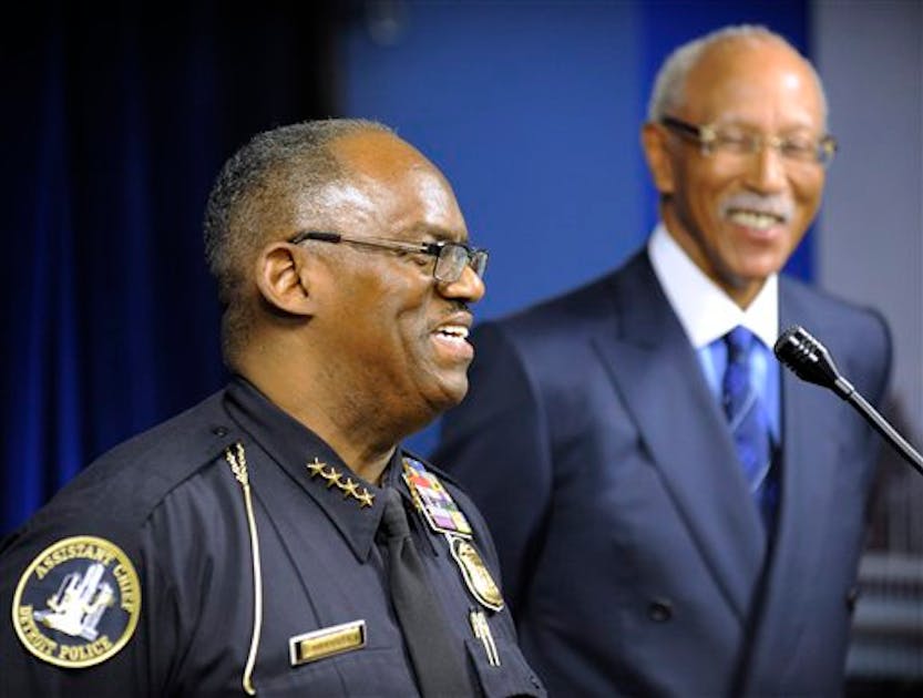 Detroit Michigan Police Chief Resigns After Revelation Of Sex Scandal Officer
