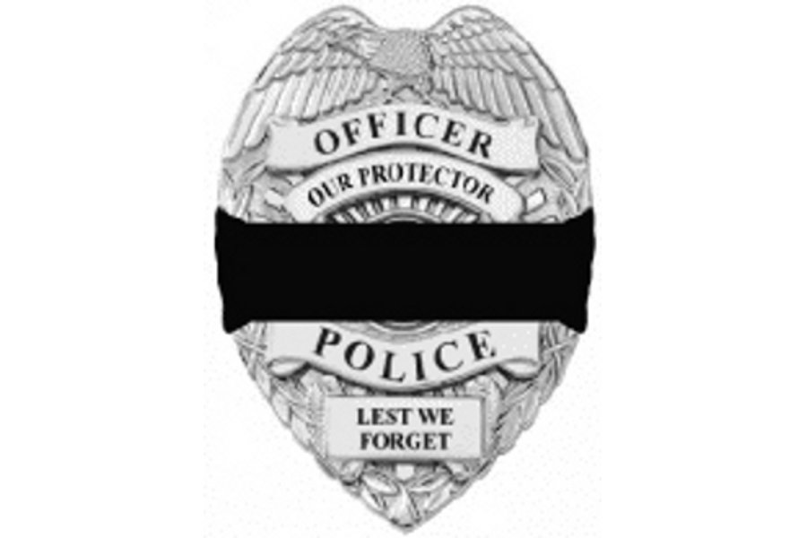 Fifth Judicial District Drug Task Force Director Larry Johnson was in a foot chase with a man suspected of violating parole when he collapsed and died Tuesday night in Clarksville, Ark.