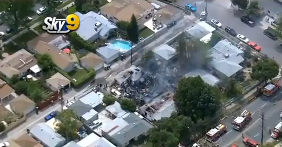 Three LAPD Officers Hurt in House Fire | Officer
