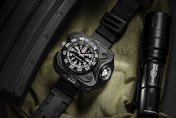 2211 Luminox 2 54b56b4feb643 2211 Luminox 2 54b56b4feb643