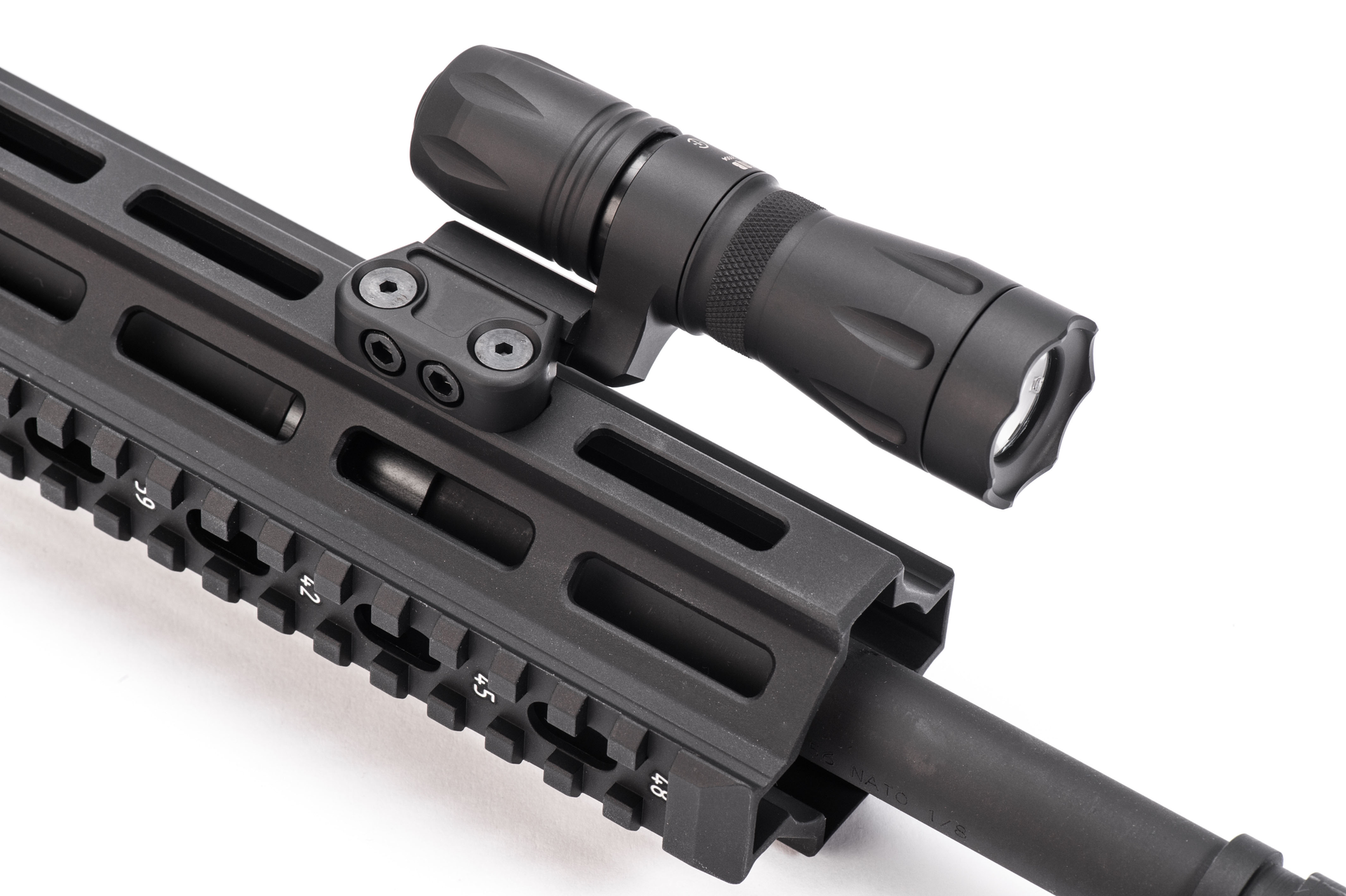 A211 A2 On M Lok 5550b8bf8295e