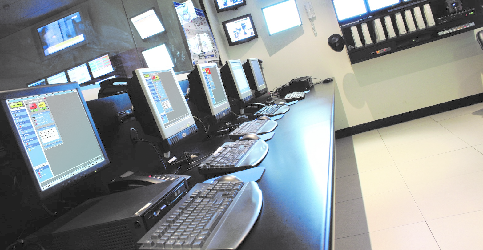 Mutualink Workstation 2 557706805257d