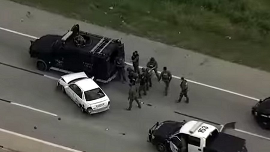 A slow-speed police pursuit in Fort Worth last week lasted for more than two hours.