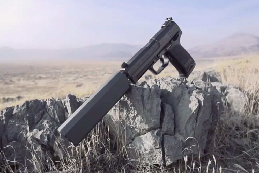 suppressor 55a530d69deb6