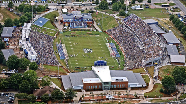 Georgia Southern University has backtracked on its police chief's plan to prohibit from off-duty officers from being armed at football games.