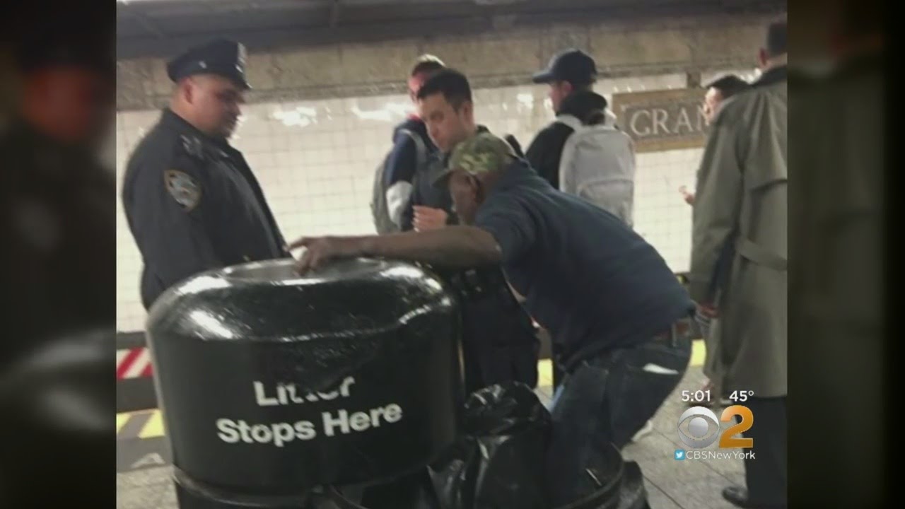New York City Police Officer Buys Socks for Homeless Man