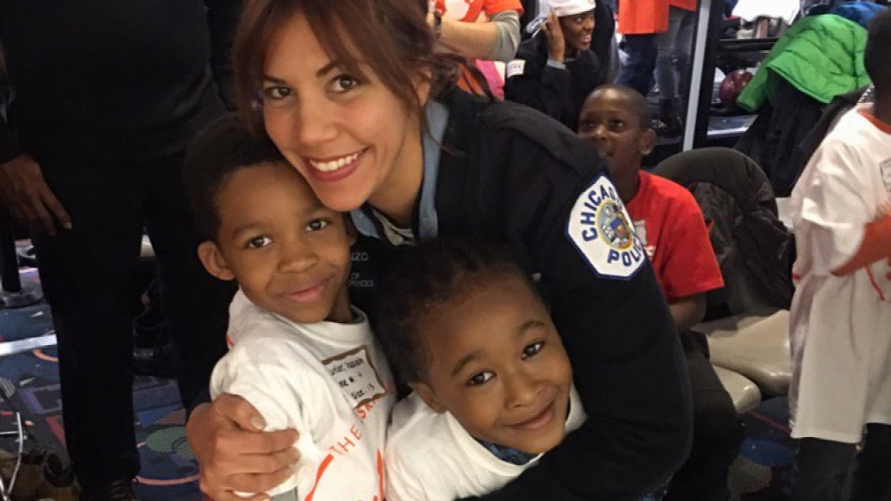Chicago Police Department Treats Kids to Shopping Spree
