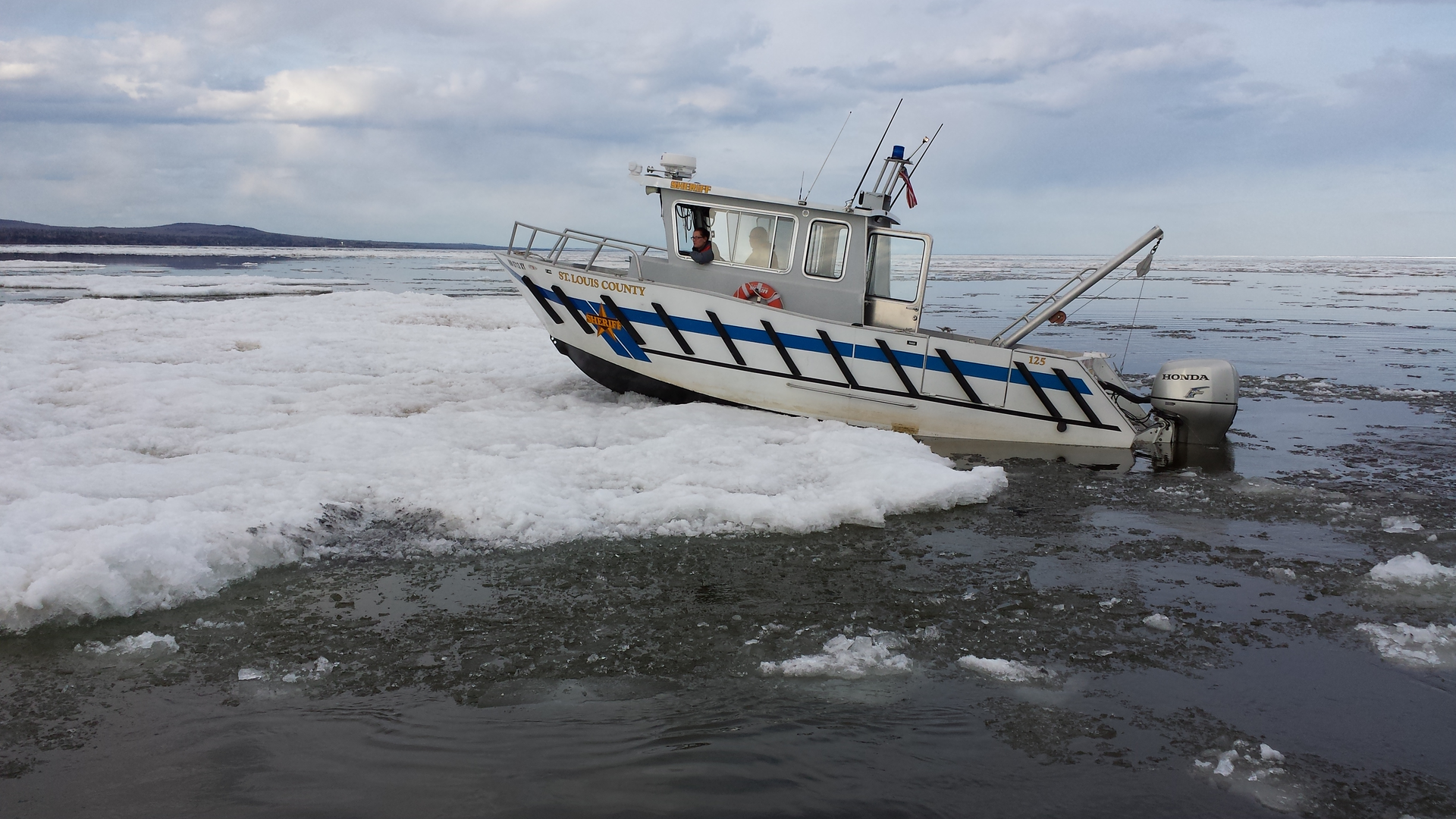 Lake Assult Boat provided St. Louis (MN) County Sheriff's Department with the 28-foot watercraft necessary for their mission.