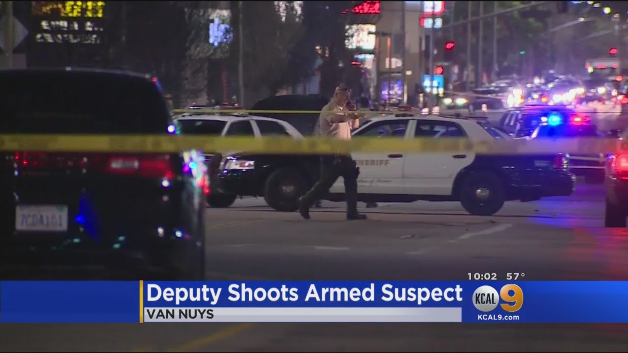 Los Angeles Sheriff's Deputy Wounds Armed Suspect