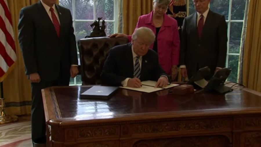 trump 589dbfe335b82