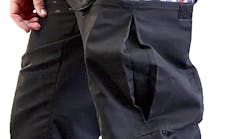 The QuikLitter Lite fits right in your cargo pants pocket. The QuikLitter Lite fits right in your cargo pants pocket.