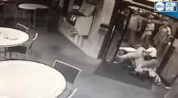 Hooters manager helps deputies take down violent man