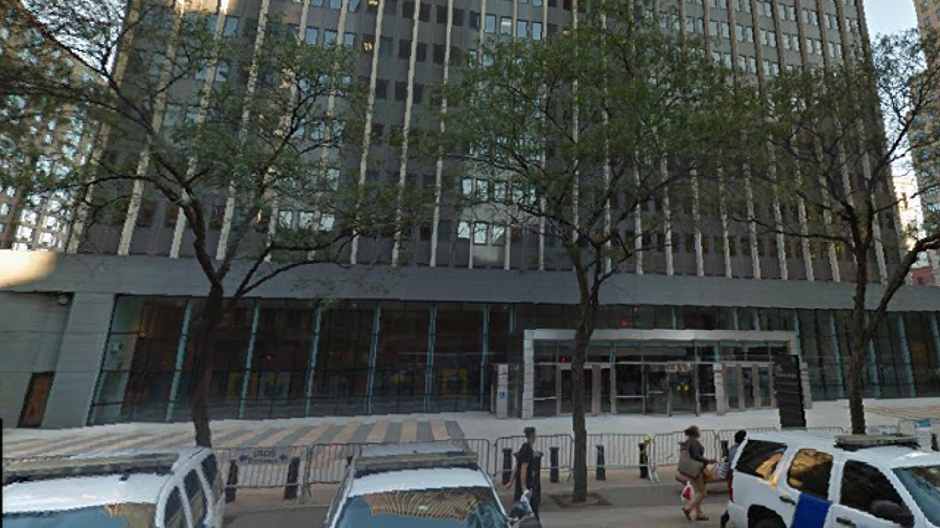 A flash grenade accidentally went off inside the garage at Federal Plaza in Lower Manhattan, injuring an FBI special agent Wednesday afternoon.