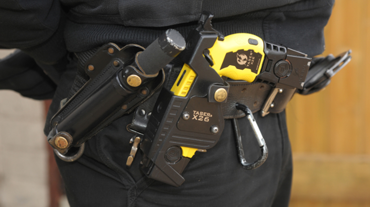 San Francisco Police Officers to Get Tasers Officer