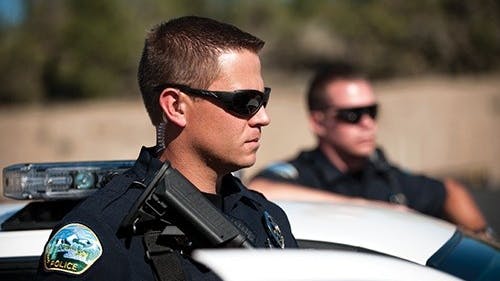 Top 33+ imagen oakley law enforcement