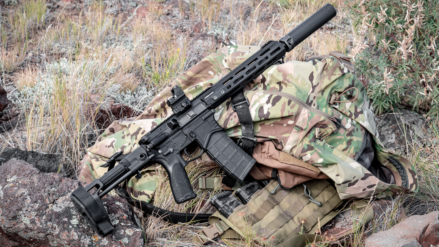 Saint Edge Pistol Camo Rocks