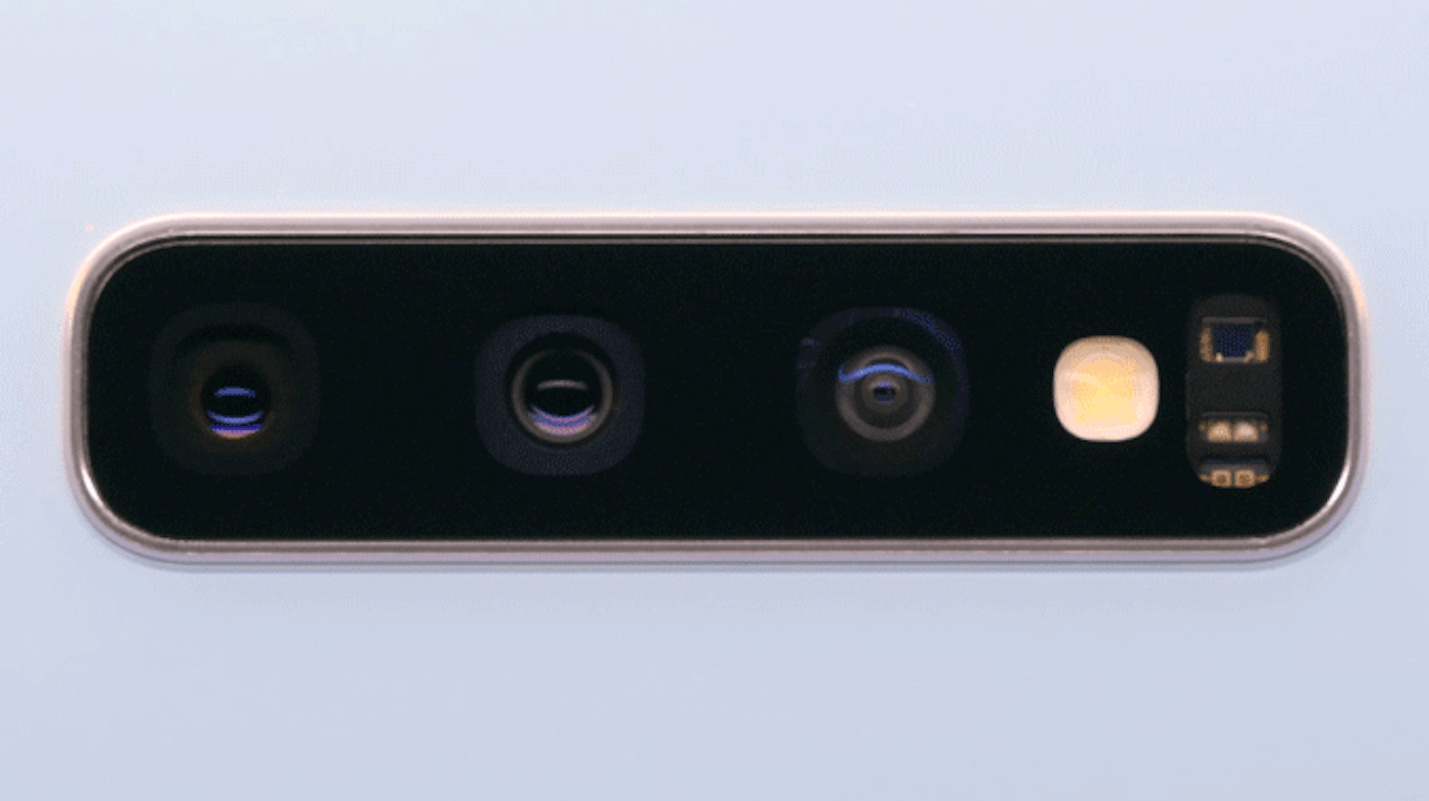 Turn the Galaxy S10 Smartphone Into A Body Cam With Visual Labs Software | Officer