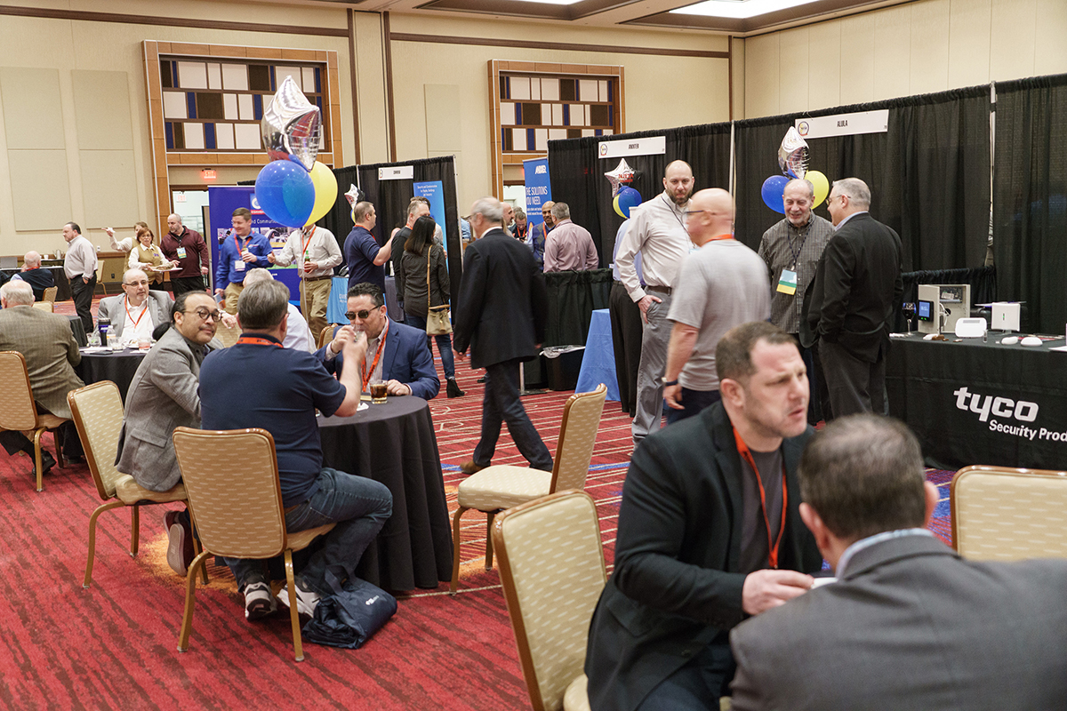 Extra exhibit hours with lunch on the trade show floor