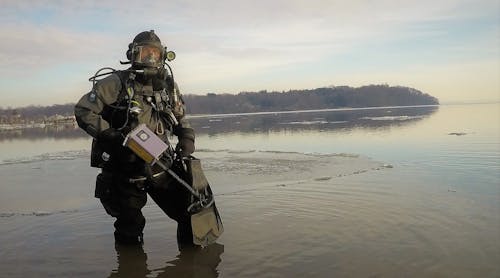The JW Fisher&apos;s Pulse 8X underwater metal detector.