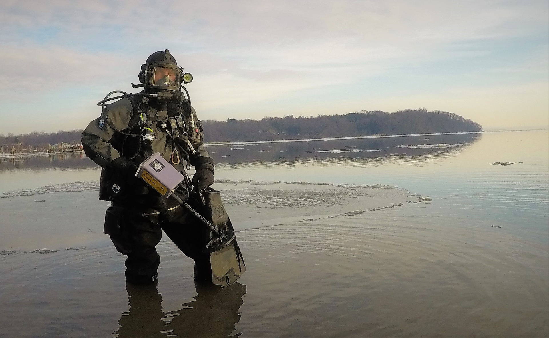 Pulse 8 X On The Hudson River