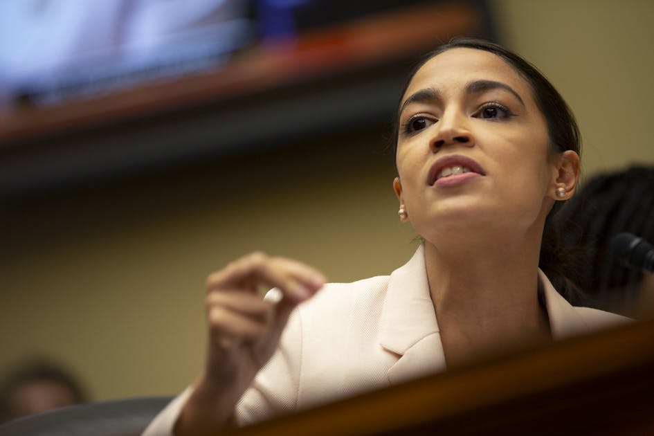 2 La Police Officers Fired After Facebook Post Suggests Shooting Us Rep Ocasio Cortez Officer