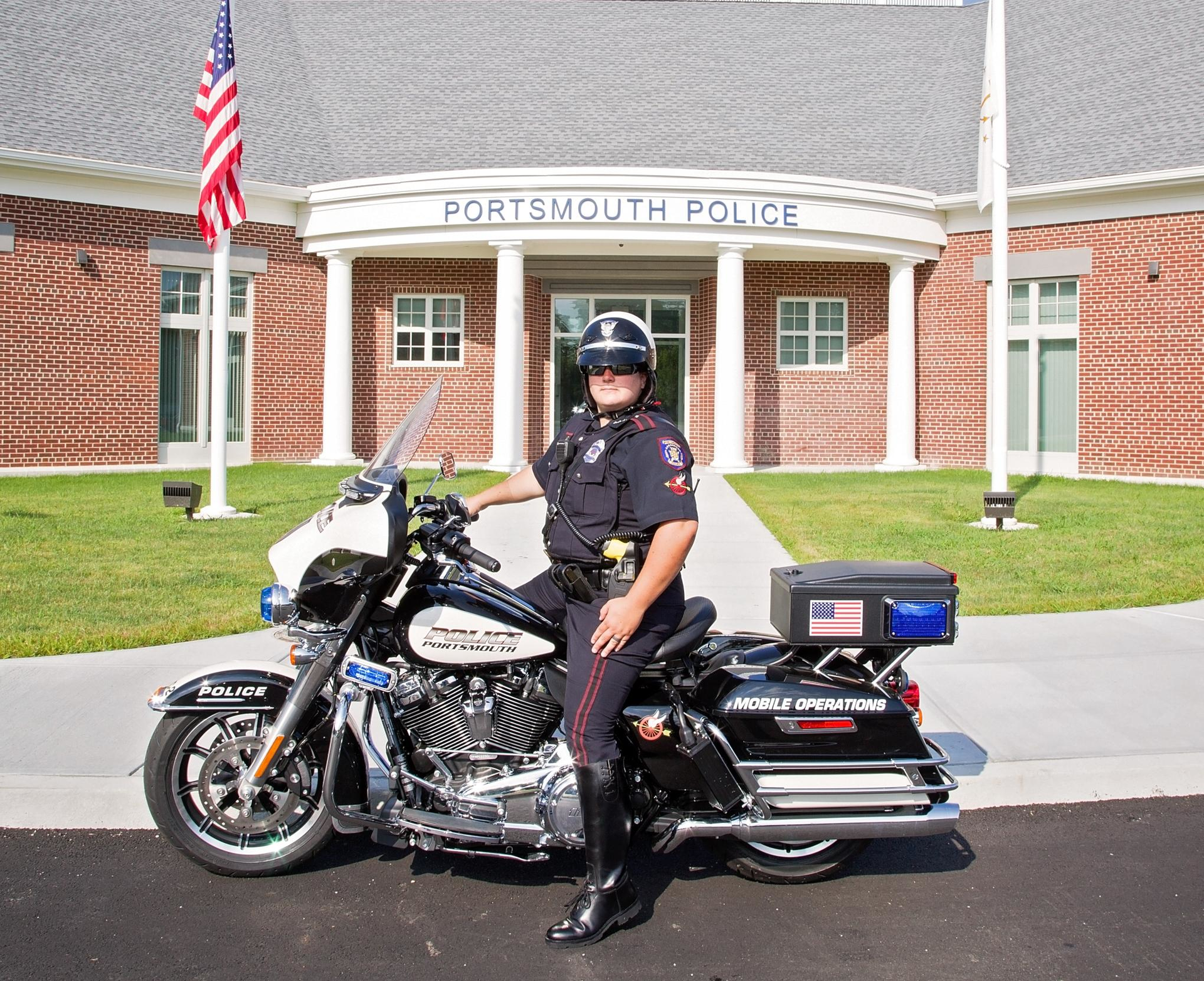 Us News Portsmouth Police Motorcycle Unit Hits 1 Ndn 5d3515755711a