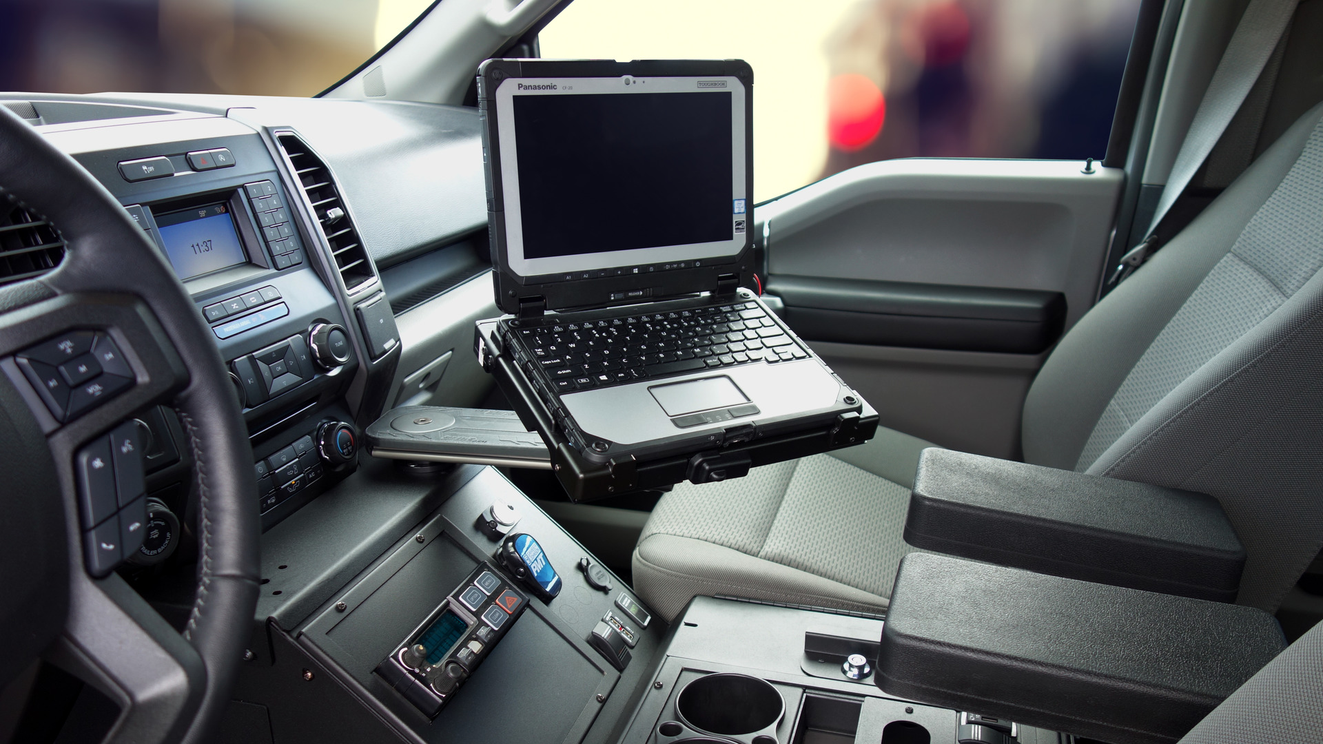 7160 1256 Ford F150 Console And Panasonic Cf20 Edited 5d7a5bae6811a[1]