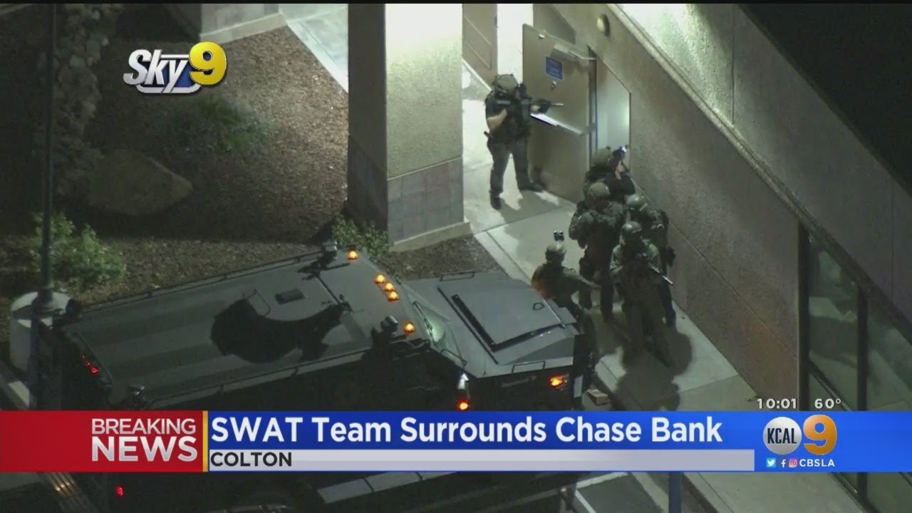 California Police Officer Injured In Attempted Bank Robbery | Officer