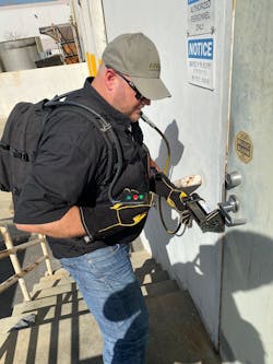 The Broco ‘GAPPER ’ is a backpacked electric hydraulic power pack with (Crow’s Foot) spreader. The Broco ‘GAPPER ’ is a backpacked electric hydraulic power pack with (Crow’s Foot) spreader.