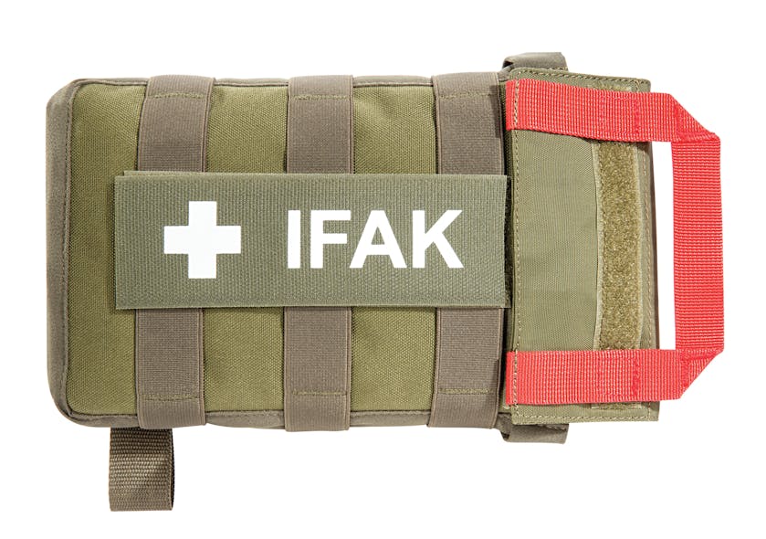 The IFAK Pouch VL L An Individual / Improved First Aid Kit Officer