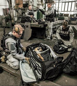 Tt Transporter Action 5e4ff89d55ed9 Tt Transporter Action 5e4ff89d55ed9