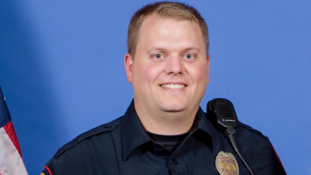 Arkansas Police Officer Fatally Shot During Traffic Stop Officer