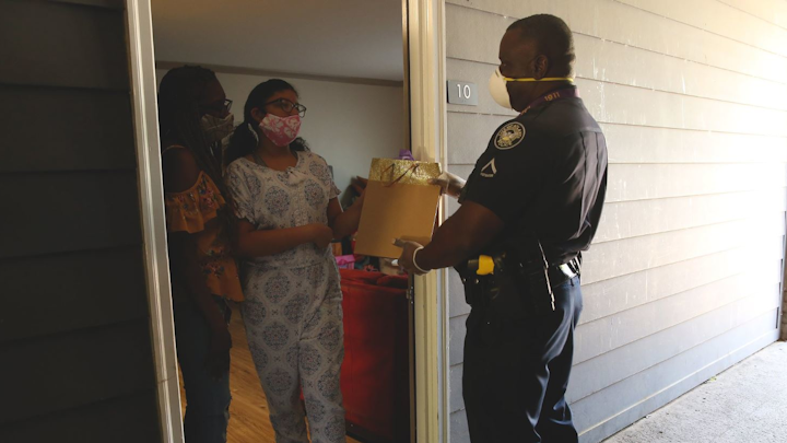 Atlanta Police Investigator Keith Backmon discovered five children in the southeast Atlanta community he patrols were unable to complete their school work due to lack of resources.