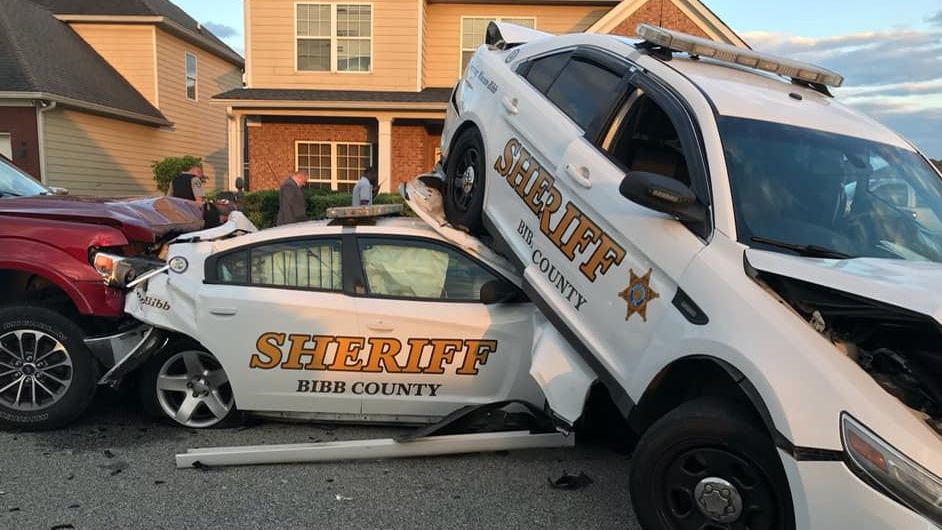 Georgia Sheriff's Deputy Injured After Suspect Hits Three Patrol Cars ...