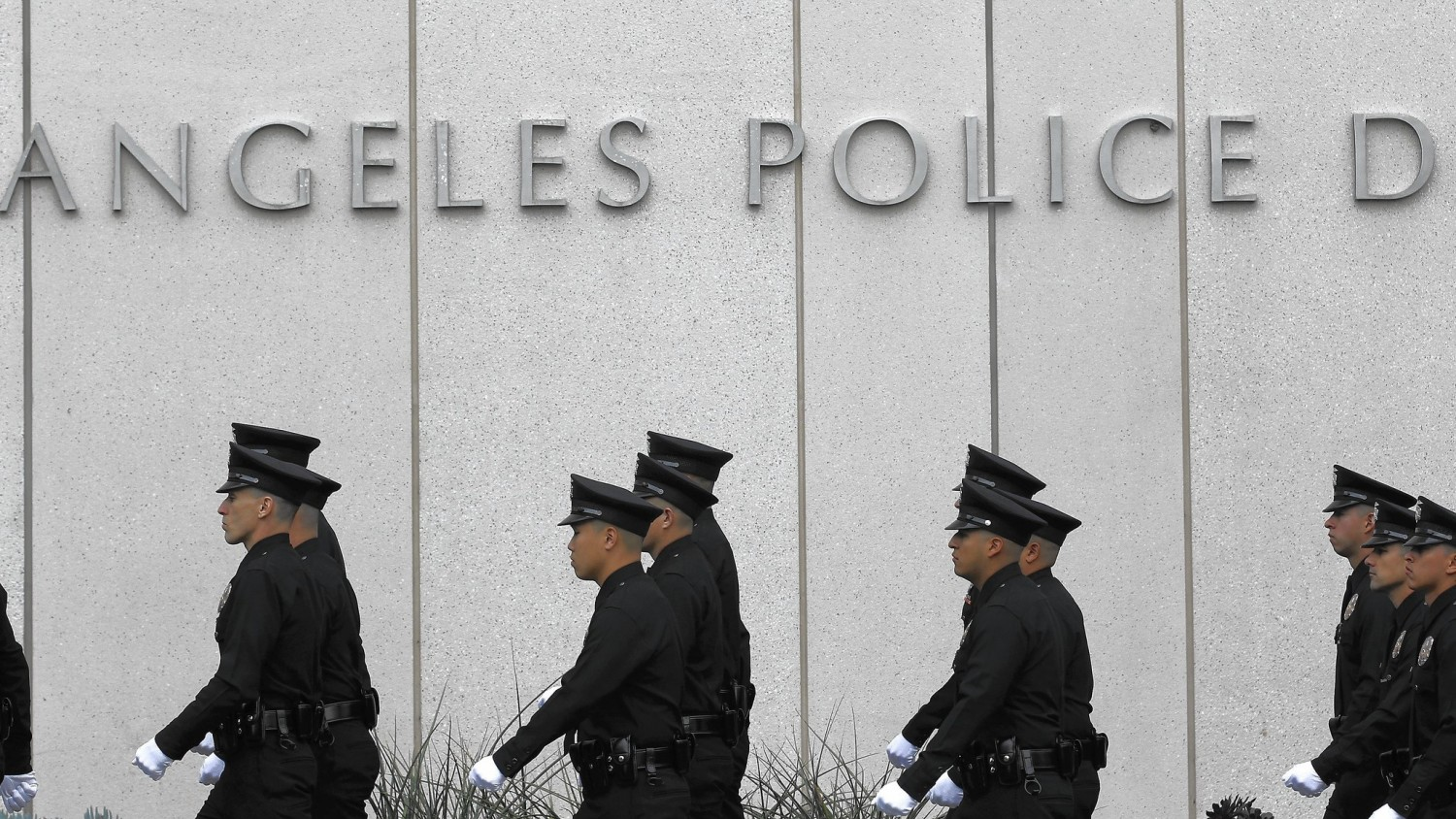 A Los Angeles police officer died of the coronavirus early Friday, the first sworn officer in the city to succumb to the deadly pandemic.