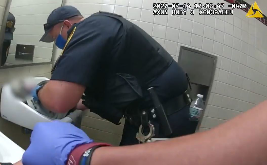 New Jersey Transit police officers jumped into action to save the life of a newborn baby girl on Tuesday.