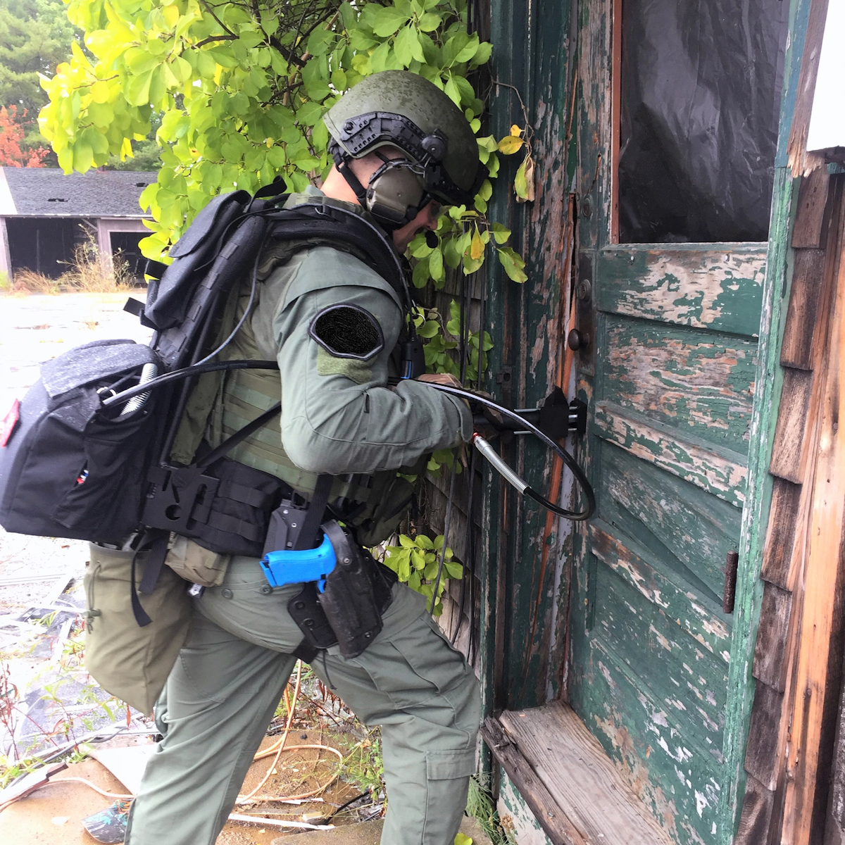 The HRPBAT Hydraulic Breaching Kit From Rapid Assault Tools Officer