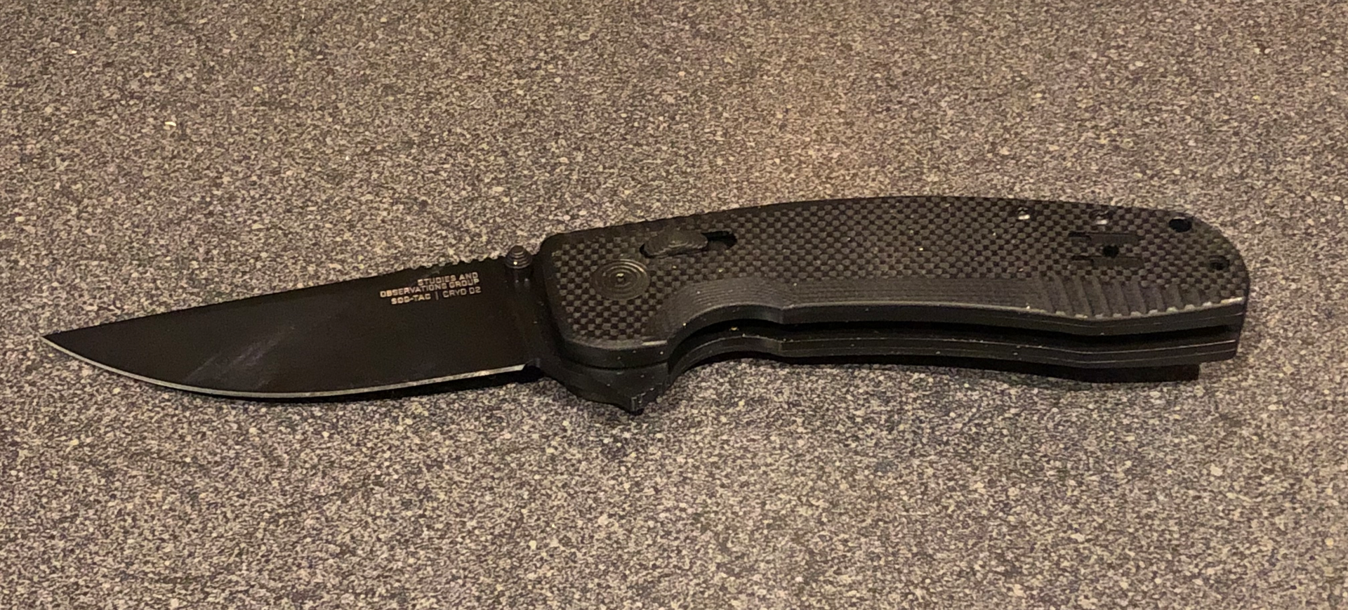 The SOG-TAC XR is a functional, basic folding lock blade knife of reasonable size for convenient carry.