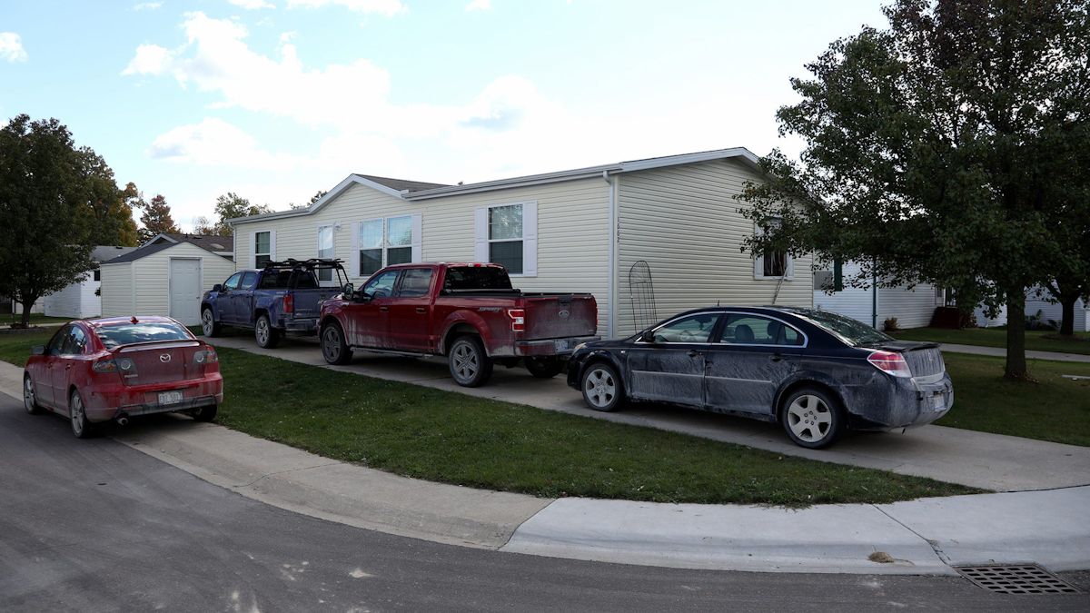 How The Fbi Spent Months Tracking Down Plot By Militia Group In Michigan Officer